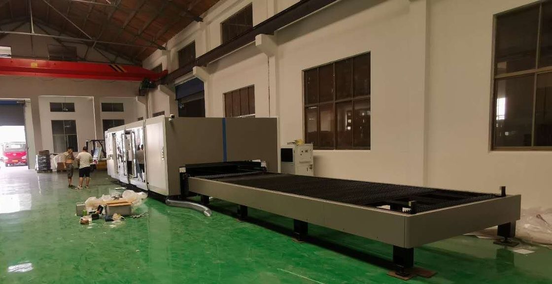 Çelik Levha için IPG 20mm CNC Metal Kesme 8025 Lazer Kesim Makinesi