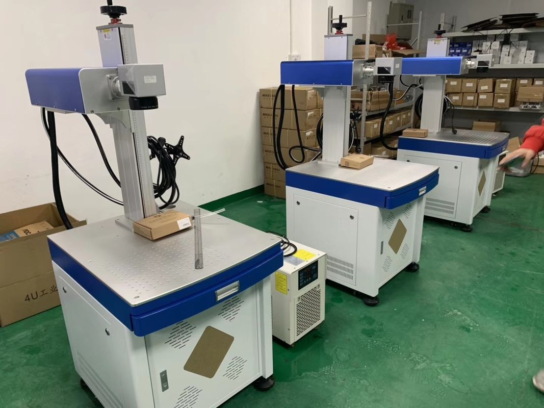 Plastik Güvenlik İçin Su Soğutma 3W UV Lazer Gravür Makinesi